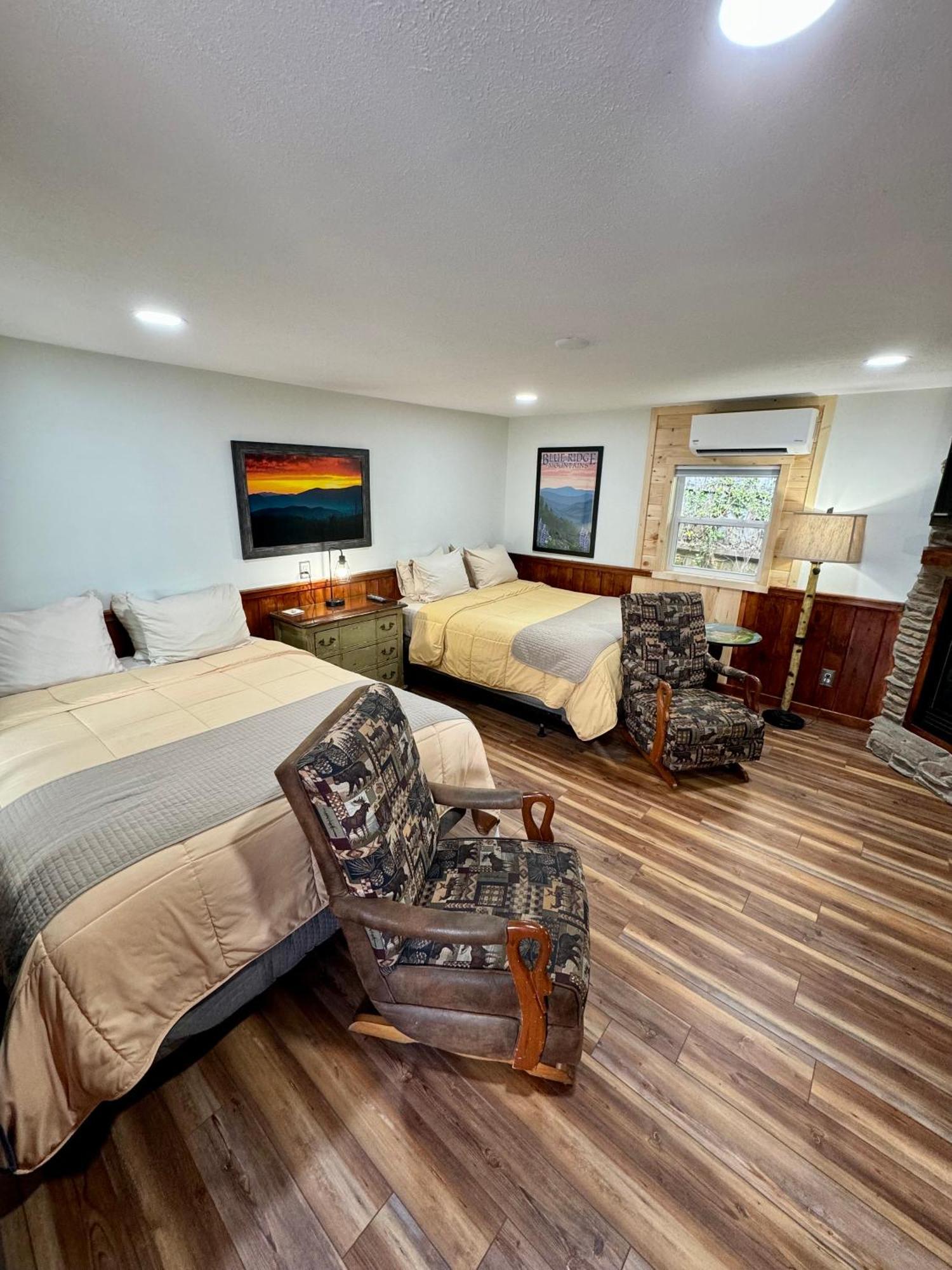 Homestead Inn - โบลวิงร็อค ภายนอก รูปภาพ